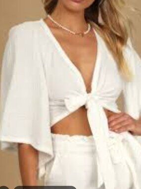 Olivaceous lightweight, gauze-textured crop blouse size medium